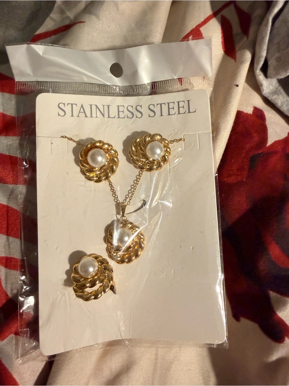 Gold-Tone Pearl Necklace and Earring Set - Classic Floral Motif